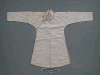 藏品(米白地繡花大襟女衫)的圖片